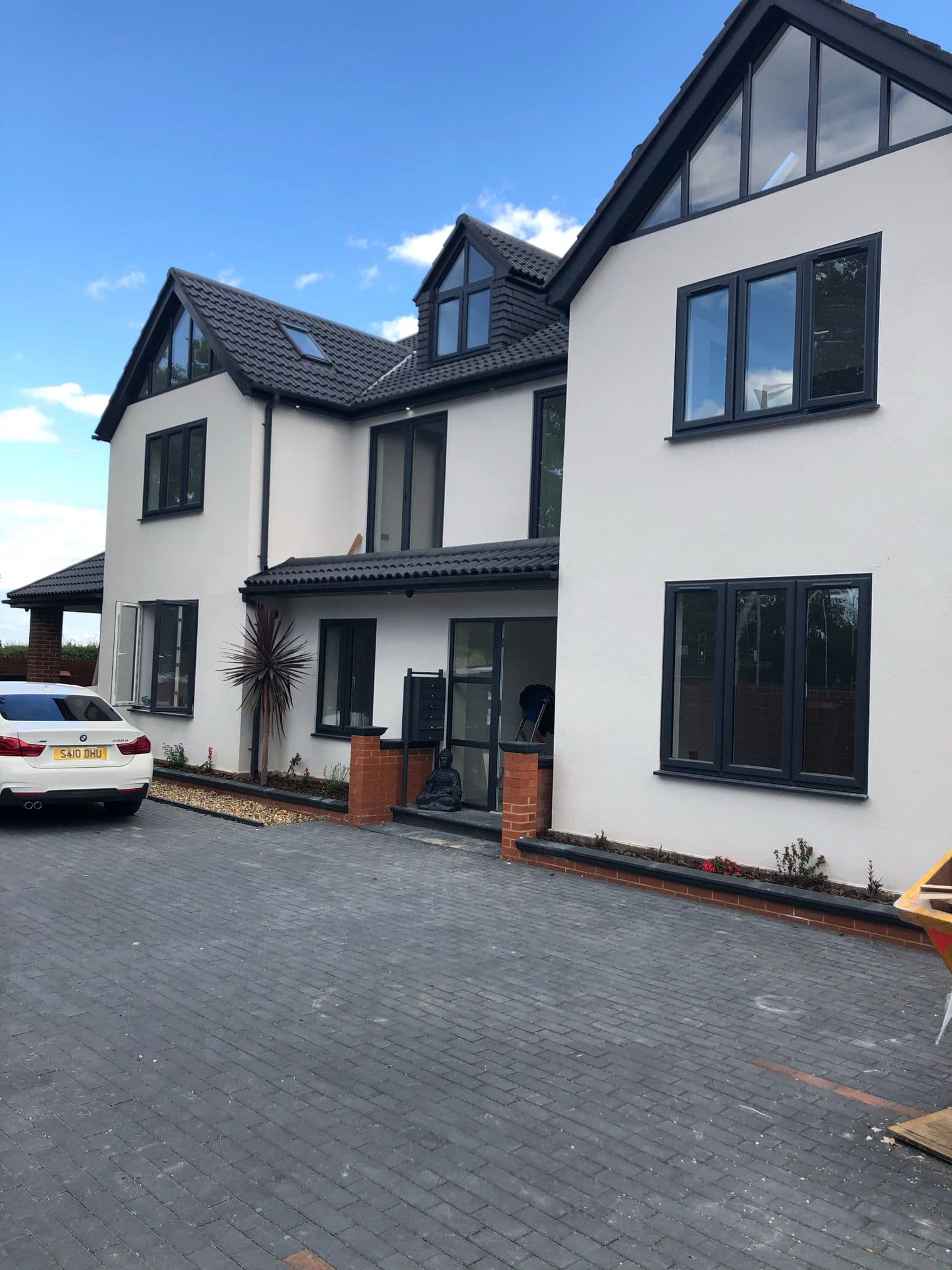 New build property with anthracite aluminium throughout and apex gable