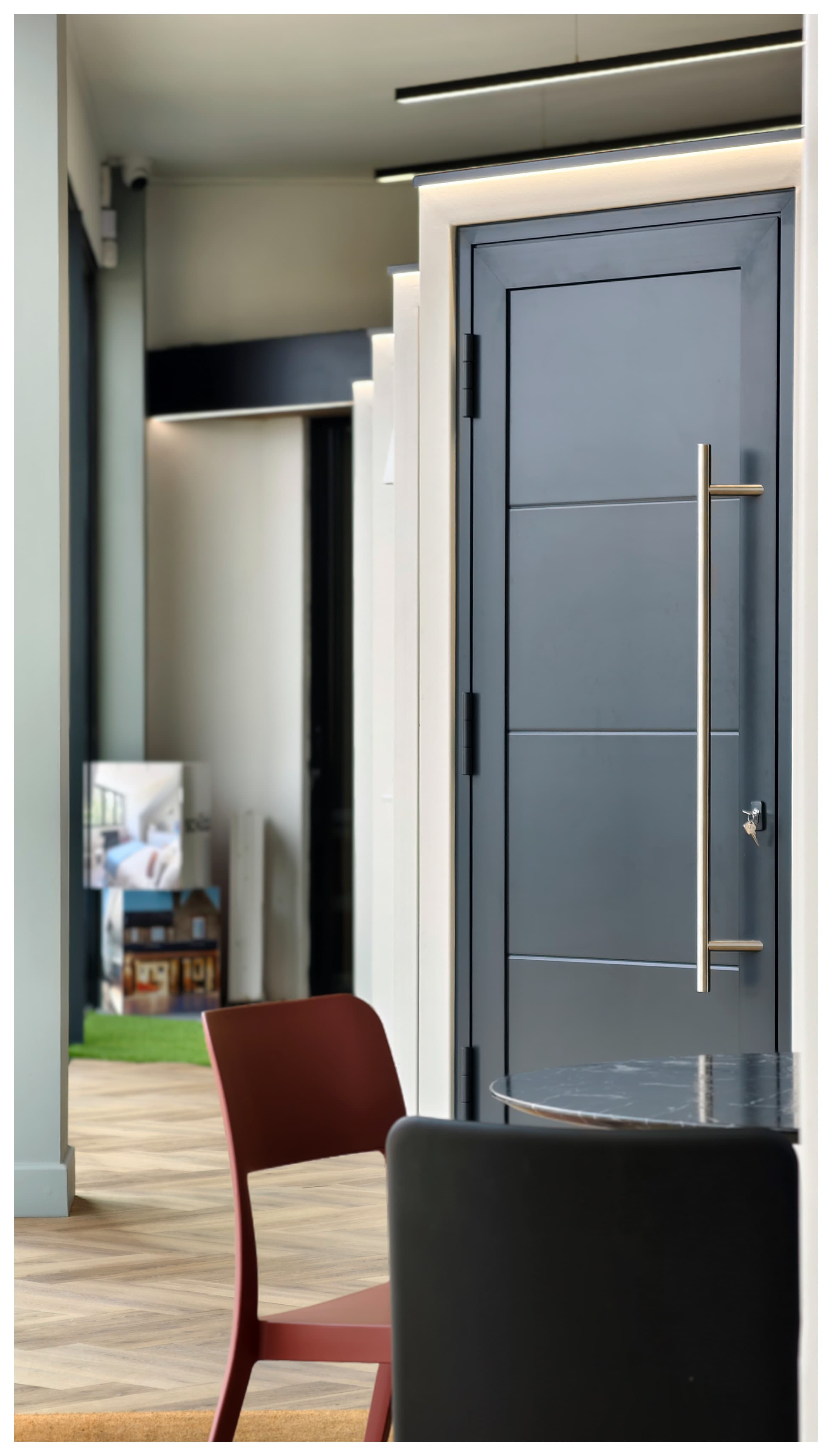 Premium steel entrance door on display in the Vitrum Solutions showroom